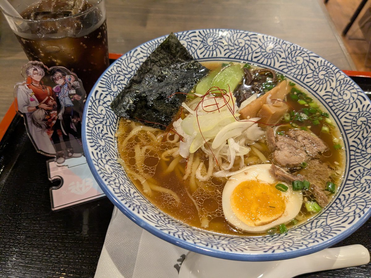 ayaka970624's tweet photo. ぎゅうたんやさんのぎゅうてーるらーめんとこーら🐮🍜🥤 https://t.co/ic11n4CqxE