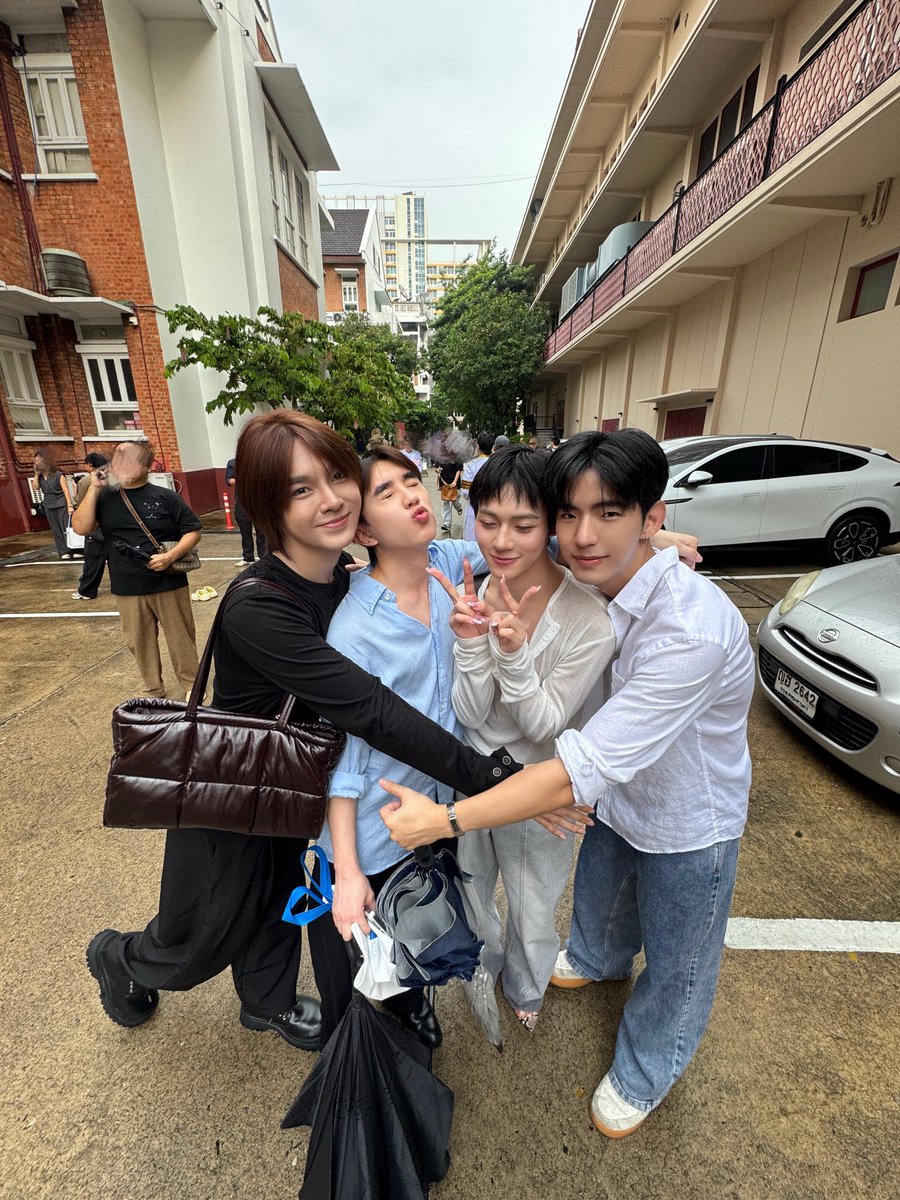 promkcy's tweet photo. รักกันมากเลยดิ https://t.co/aMqmBoNQoX