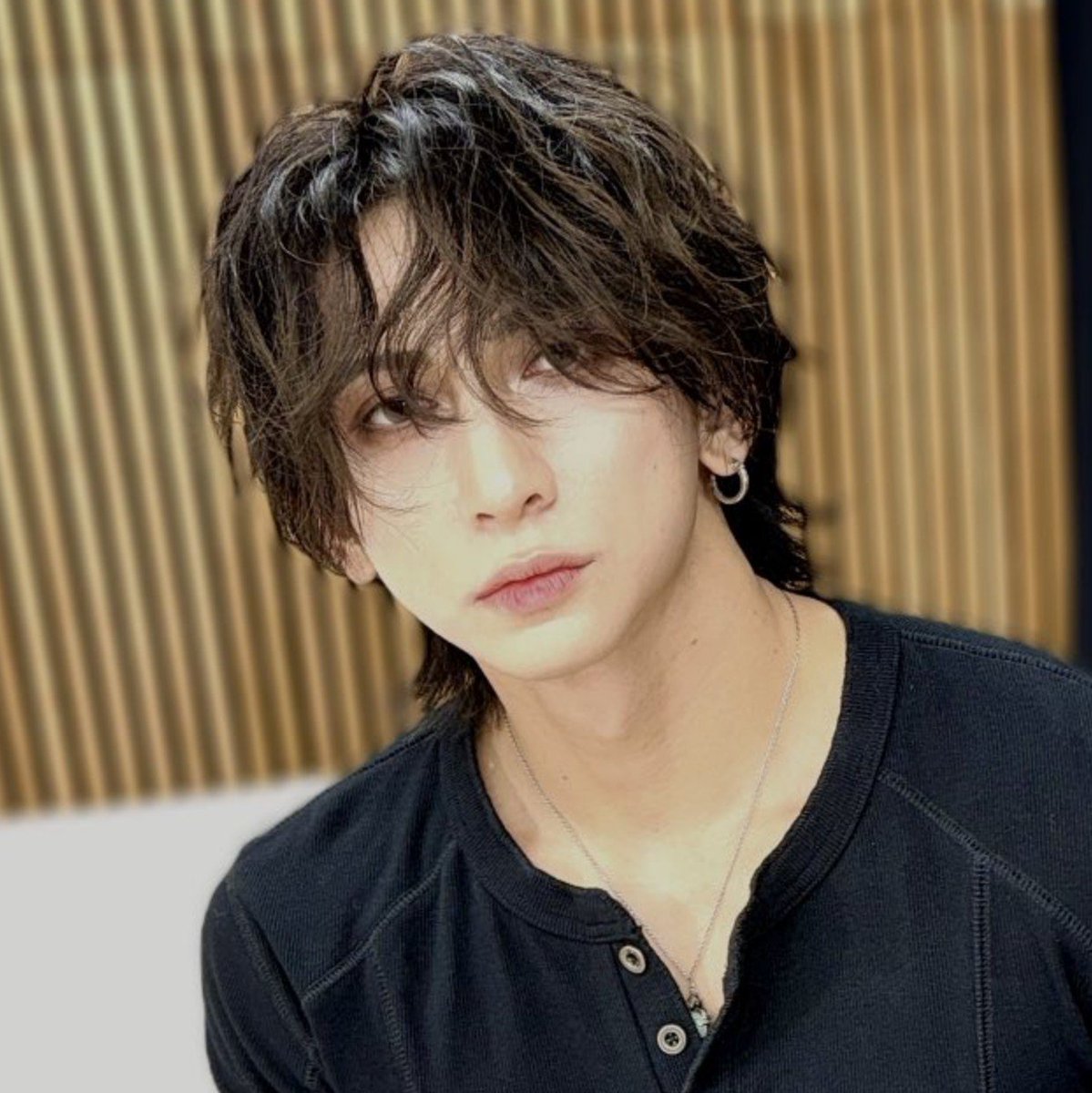 yxl30rq's tweet photo. I know it's a bit too early but am i the only one who thought mineta hiromu would be the best casting for helix ever that's literally his twin https://t.co/VD89hmNyIR