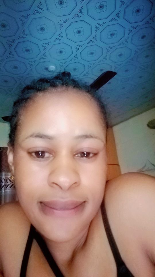 Vicky_lopez01's tweet photo. Good afternoon ♥️🌞 
Original content  oya nah
🤣🤣
No filter,No makeup,No wig 

Post your own let's see 😎😎 https://t.co/aIn8lLmo5T