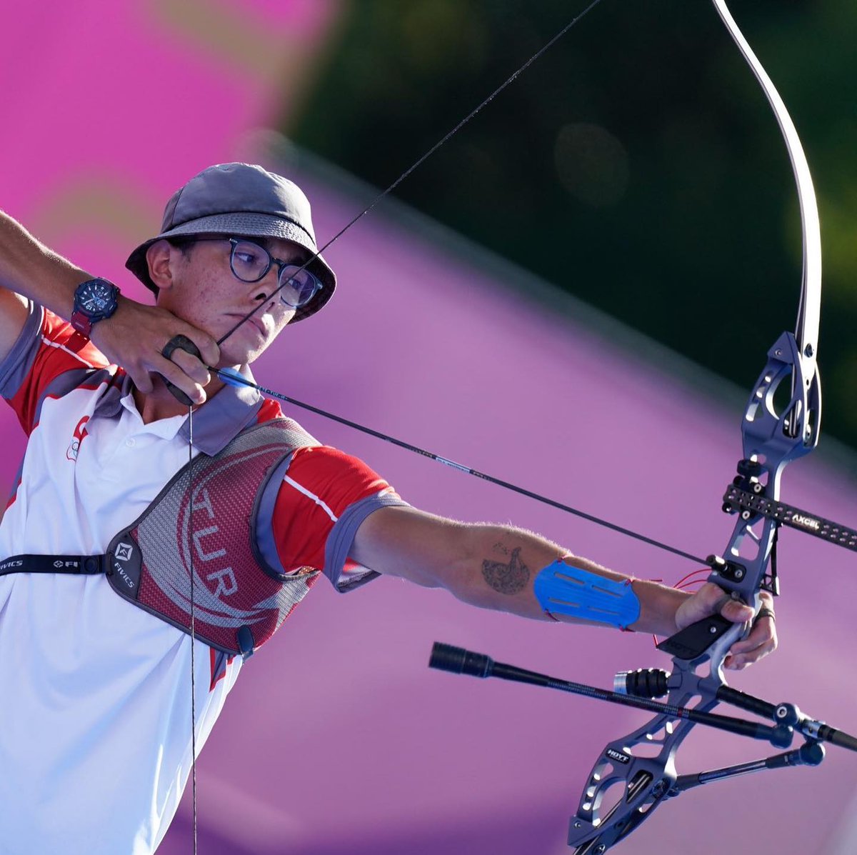DariudCKeithxDc's tweet photo. Congratulations to Mete Gazoz for his brilliant gold in the Men's Individual Archery 🇹🇷#olympicchampion #teamtürkiye #Tokyo2020 #olympics #archery

Tokyo 2020 Olympics: Mete Gazoz makes history as Turkey wins its first gold medal of the games https://t.co/aI04x62UeE
