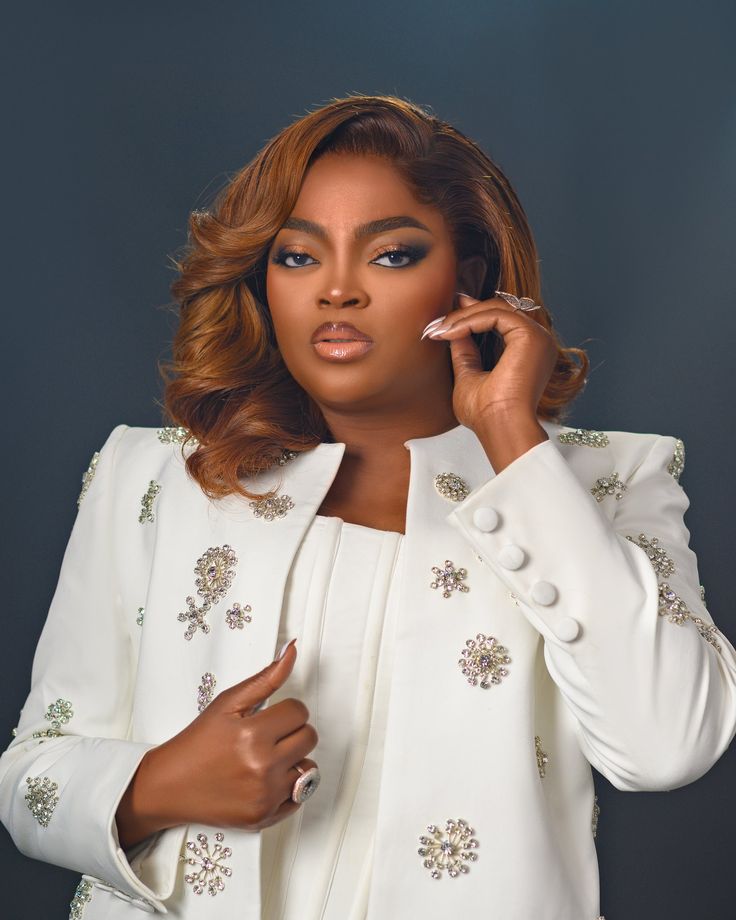 ceiyon_'s tweet photo. Funke Akindele and Toyin Abraham are bringing their movies to cinemas just five days apart, and honestly, I keep asking myself: why are we always forced to choose?
Toyin, this is where I think you’re playing the wrong game. 😂

Funke has practically claimed the Christmas season and has built a habit of giving fans that big December experience. Why not take a different lane and give us a January blockbuster?

Imagine Funke closing the year with a massive Christmas hit, then Toyin opening the year with another massive January hit. Two different seasons. 

Instead of fans having to pick one movie over the other, we could be getting back-to-back blockbusters.

And let's be honest: whether there’s an actual rivalry or fans simply created one, the comparison is already there. Putting two highly anticipated movies just five days apart inevitably makes people compare them—and somebody’s audience is going to feel squeezed.

Funke owns Christmas. Toyin, why not own January?

Two realistic blockbuster seasons instead of making us pick sides abeg.