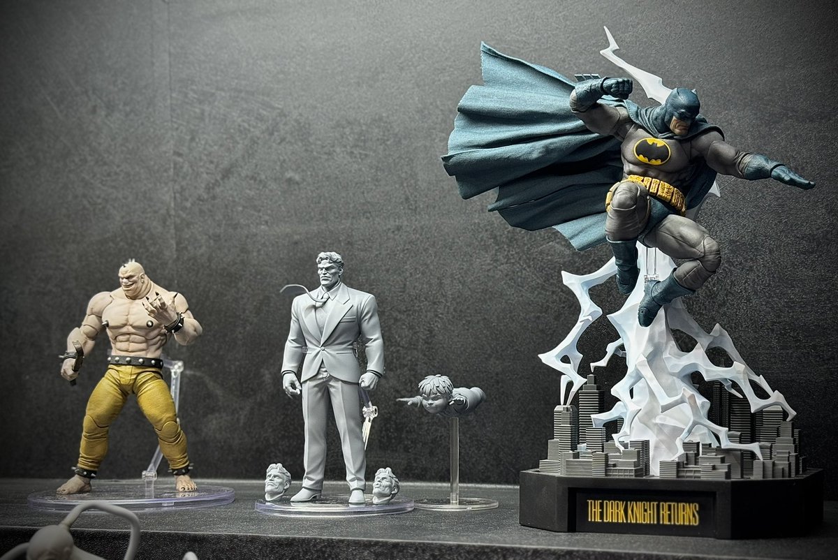 UniverseChew's tweet photo. Inart 1/12 Batman The Dark Knight Returns https://t.co/u7Gu6EDb53