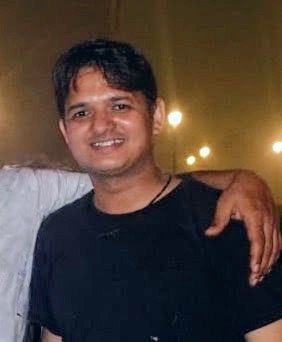 BaisoyaNee43853's tweet photo. डीटीसी विभाग द्वारा कंडक्टरो के घर से दूर दूर ट्रांसफर किए हुए हैं जिसके कारण कंडक्टरो को ड्यूटी आने जाने मे बहुत ही दिक्कते होती है
862 मे परिवार के लिए कुछ भी नहीं हो पाता है
 सरा लाभ परमानेंट स्टाफ को ही मिलता है और कच्चे कर्मचारियों को कुछ नहीं, यह ही दुर्भाग्य है https://t.co/WucLGWibBX