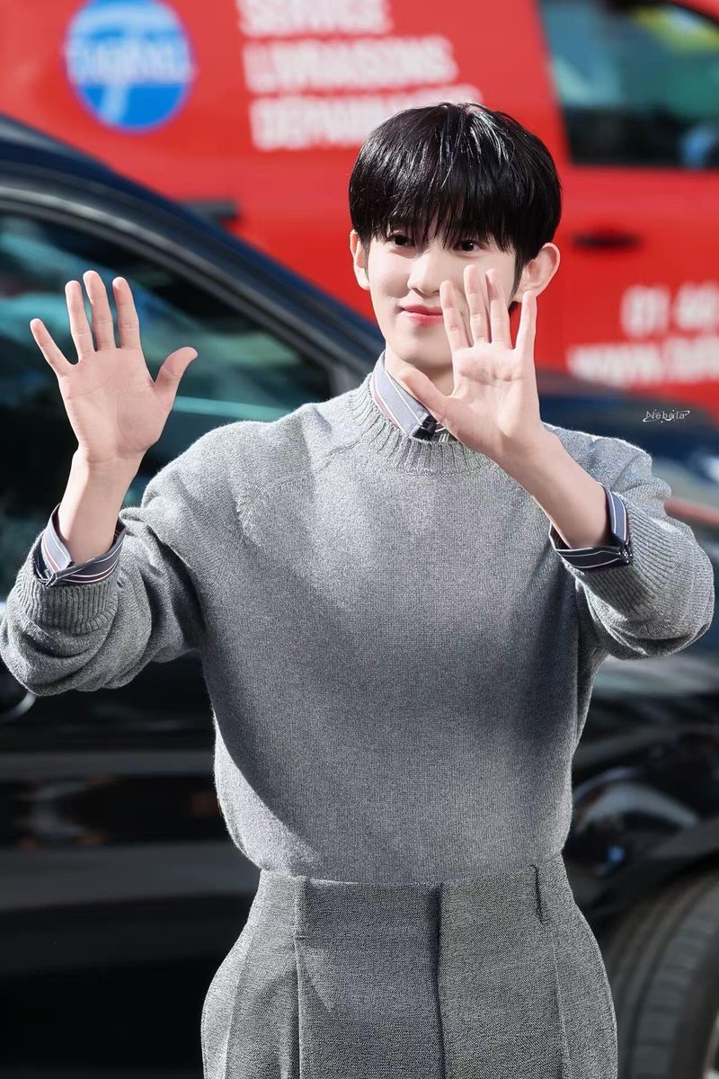 siuology's tweet photo. PARK SIWOO AT LANVIN PFWSS27
#PARKSIWOOxLANVIN
#LANVINPFWSS27
#PARKSIWOO https://t.co/CjjBKJmHqo