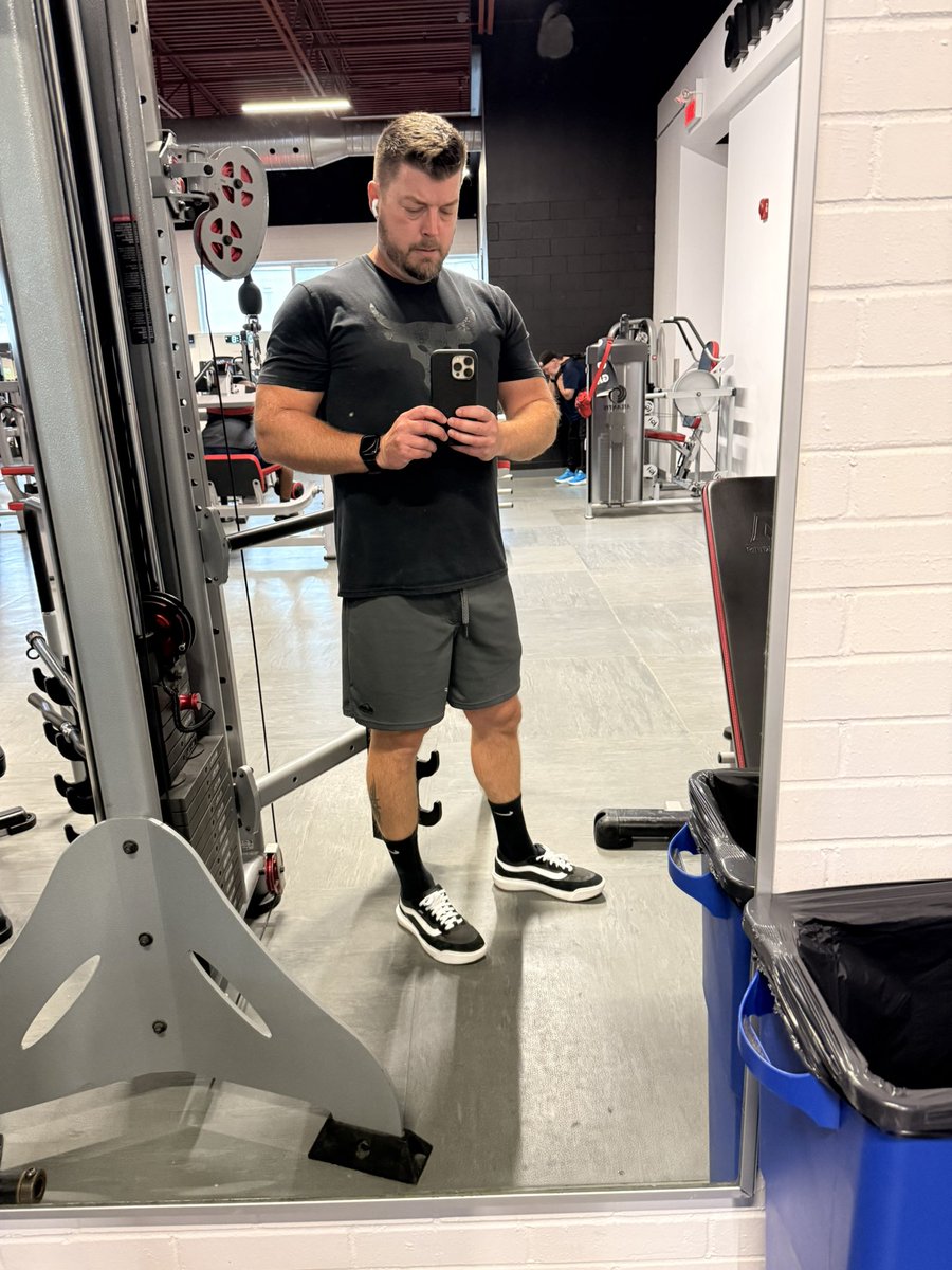 JeffHacksHealth's tweet photo. @benhackshealth Upper done. https://t.co/4SrcK5p4ii