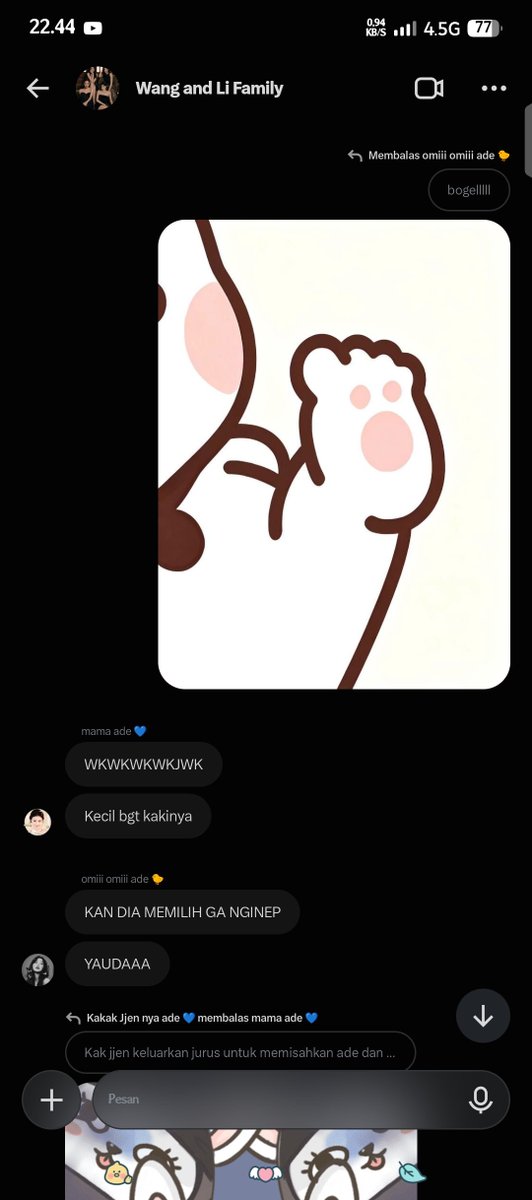 eisaseraaph's tweet photo. kaki ade terbully 🥺 https://t.co/puZBZR3PUH