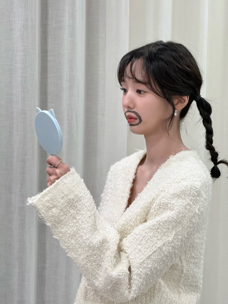 Deyaasoo's tweet photo. Bisa ga promo terus aja biar sering2 upload https://t.co/330z2YKJht