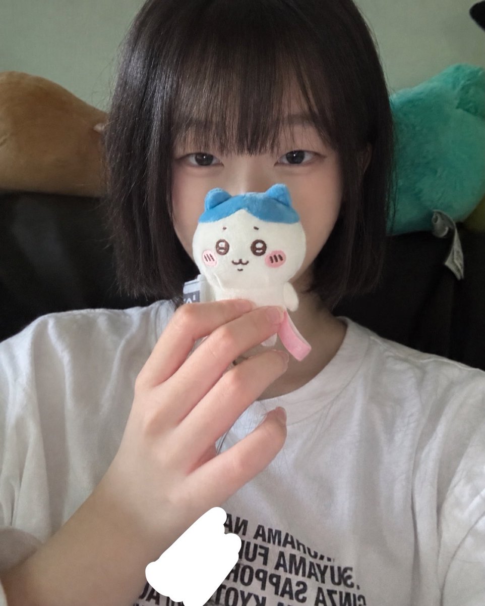 jo0_31's tweet photo. 지피티한테 단발로 잘라달라고 부탁했는데
잘 만들어줬더 ( •̀∀•́ )✧ https://t.co/uGc8y2Q66w