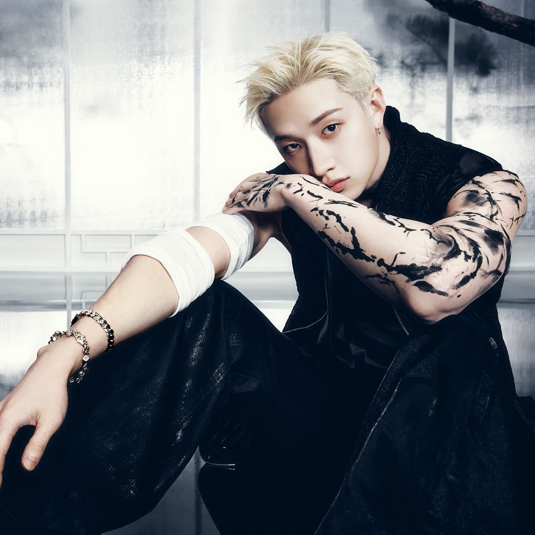 TheePopCore's tweet photo. Happy 29th birthday to the extremely talented, gifted, charming, hardworking, charismatic, caring and humble leader, producer, songwriter, composer, rapper, vocalist, performer, all-rounder and lovable Bang Chan of Stray Kids! https://t.co/giRGNRdvxJ