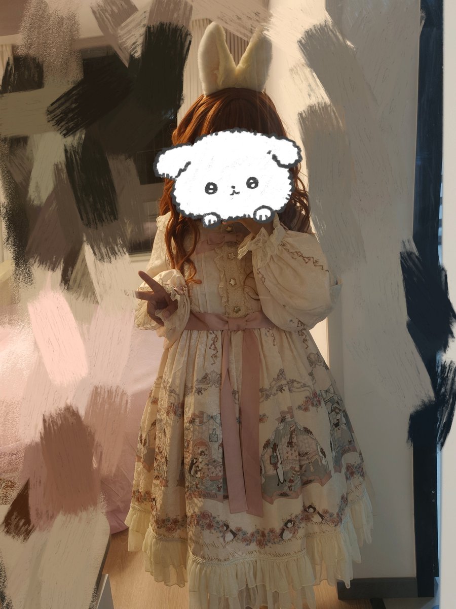 acccc08's tweet photo. 你们不要关注我好不好，好吓人😭我只想随便发点东西玩玩而已
#反差 #母猪 https://t.co/OjJeElTGvP