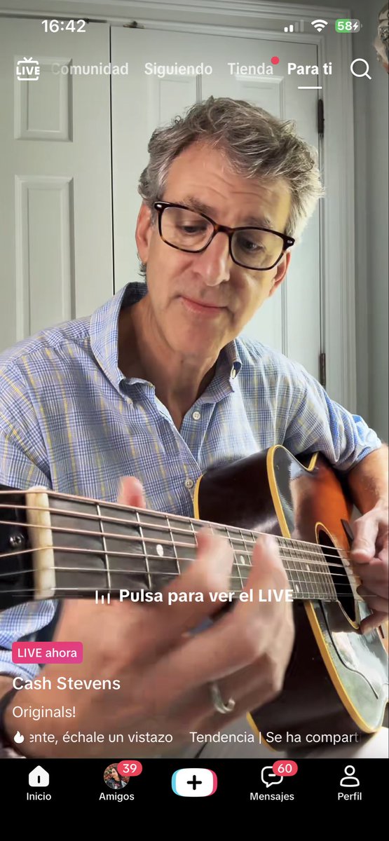 whosleey's tweet photo. como que me suena alguien https://t.co/hS7CdCkWQL