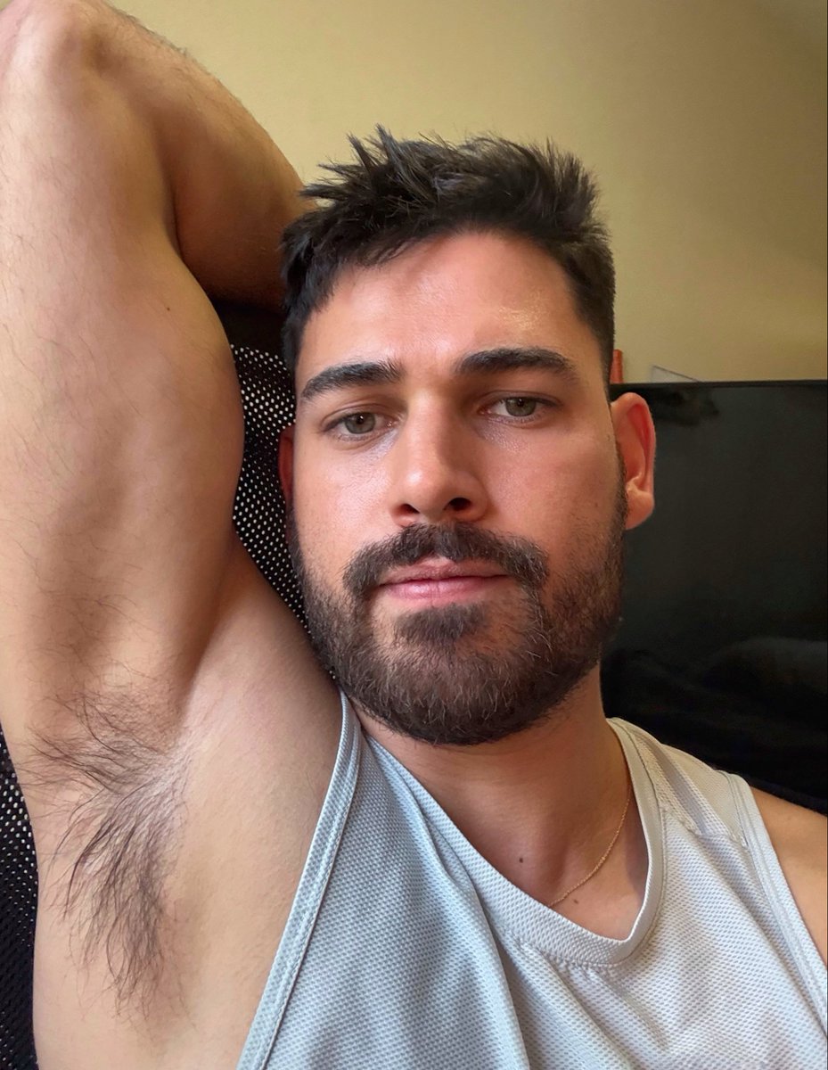quinoswitch's tweet photo. Hace calor esta mañana 😅❤️‍🔥 https://t.co/rdiD6nKyBG