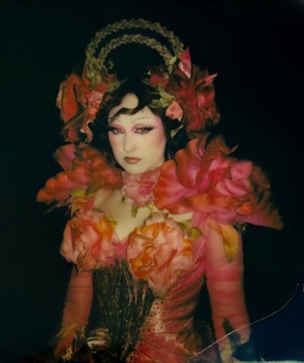 d0pe2death's tweet photo. 31 DAYS OF CHAPPELLWEEN ⋆˙⟡
Day 2: The Rose 💐 https://t.co/ggqFaLSnq8