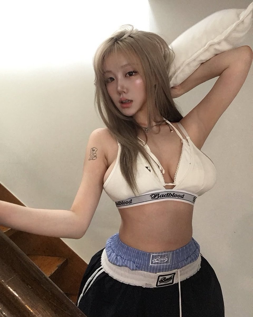 sejinming1124's tweet photo. 나랑 같이 자러가쟈 ⋆｡ﾟ☁︎｡⋆｡ ﾟ☾ ﾟ｡⋆💭‧₊˚ ☁️⋅♡𓂃 ࣪ ִֶָ☾.*ੈ https://t.co/TBFHANDNPm
