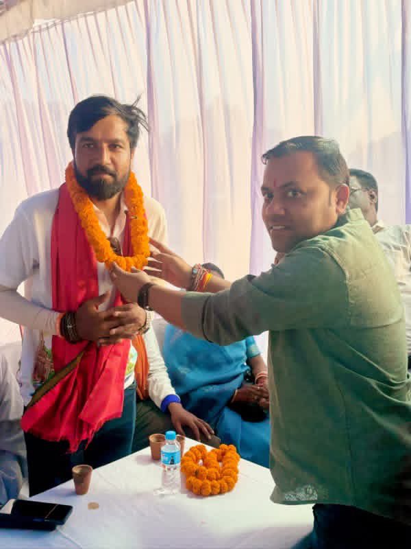 Jitendrbhat4bjp's tweet photo. सेवा संकल्प अभियान की संकल्प यात्रा (वडनगर से वाराणसी) के तहत कोतमा विधानसभा के ग्राम छोटा बेलिया में आयोजित इस भव्य कार्यक्रम एवं संवाद का हिस्सा बनना निश्चित रूप से एक प्रेरणादायक और सराहनीय अनुभव रहा होगा।@Hkhandelwal1964 @DrMohanYadav51 @chshekharbjp @vdsharmabjp @Gaurav_BJP1 https://t.co/ua2ahXF51n