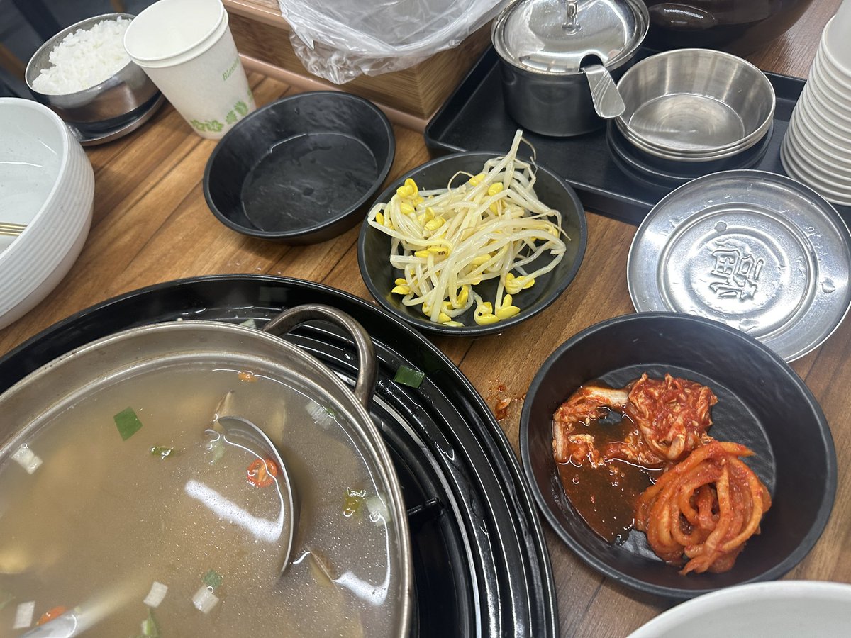 andohpapa's tweet photo. @salon_ena あ〜ダメか〜>_<

2024.2.20
光化門近くの店でこんな感じの物を食べた。
辛かったけど美味しかった。

もう少し辛く無いコレを食べたいんです。笑 https://t.co/uuzcUDncOy