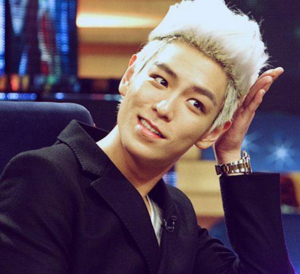 deenaVIP's tweet photo. TOP had the fastest dating rumor confirmed, while DAESUNG had the fastest dating rumor declined 💀���� https://t.co/NfBlkBtjsF