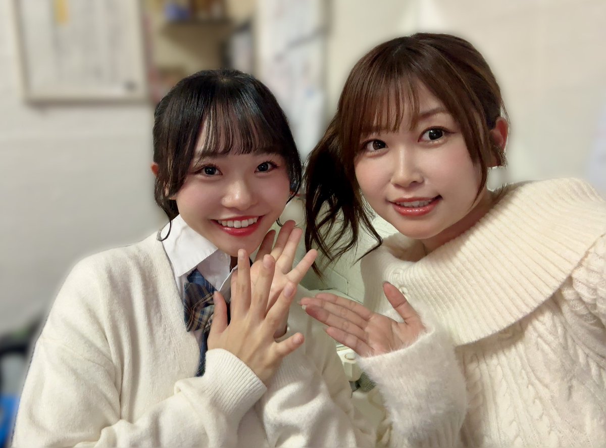 endlessroad52's tweet photo. うるまちゃん
お誕生日おめでとう🎉💕
#モーチュアリー2026  開演前にみんなでお祝い🎂✨素敵な1年になりますように!!

📷④ #きとヤツ ぶりの共演嬉しい🫶!! https://t.co/eByWG5u5GA