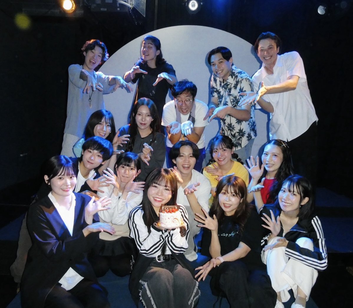 endlessroad52's tweet photo. うるまちゃん
お誕生日おめでとう🎉💕
#モーチュアリー2026  開演前にみんなでお祝い🎂✨素敵な1年になりますように!!

📷④ #きとヤツ ぶりの共演嬉しい🫶!! https://t.co/eByWG5u5GA