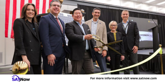 satnow_online's tweet photo. 🏭 Firefly Aerospace has completed a new 90,000-square-foot cleanroom facility in Texas, expanding production capacity for spacecraft supporting lunar and in-space missions.

Read more: https://t.co/xPCvAMn4xj

#spacecraft #manufacturing #lunar #cleanroom #space https://t.co/z5LIuETyO0