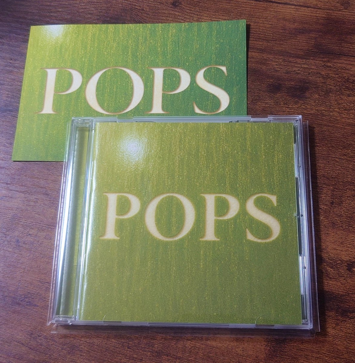 saccosaco's tweet photo. ローソン行ったらミセスのアルバム売ってて思わず買ってしまった笑
#MrsGREENAPPLE https://t.co/zhPn02fzEj