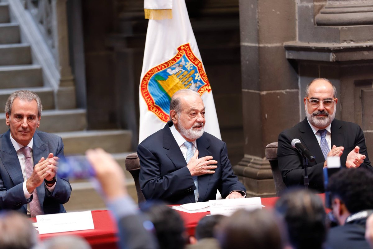 MxInteraccion's tweet photo. Logra @pepechedrauimx inversión histórica para Puebla capital de la mano de @carlosslim 

Grupo Carso destinará más de 4 mmdp para la construcción de plaza comercial y vivienda en la zona de San Francisco @PueblaAyto #Puebla 
A detalle: 👇🔗
https://t.co/z8NP1DAY5Z https://t.co/dNbOrkiLtj