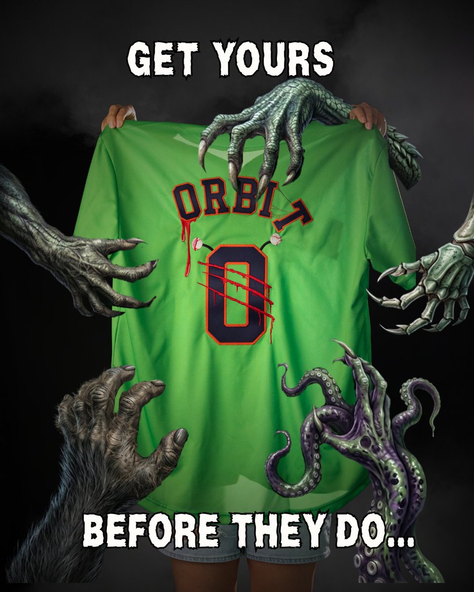 patchcollection's tweet photo. The spooky reveal is hiding an Orbit jersey 👻⚾️🌙
Houston baseball meets Halloween with a creepy little twist.  From the jersey to the patches, this one is bringing Halloween vibes, Astros energy, and a whole lot of spooky season style.
Would you wear this for Halloween? https://t.co/6oQVABR31d