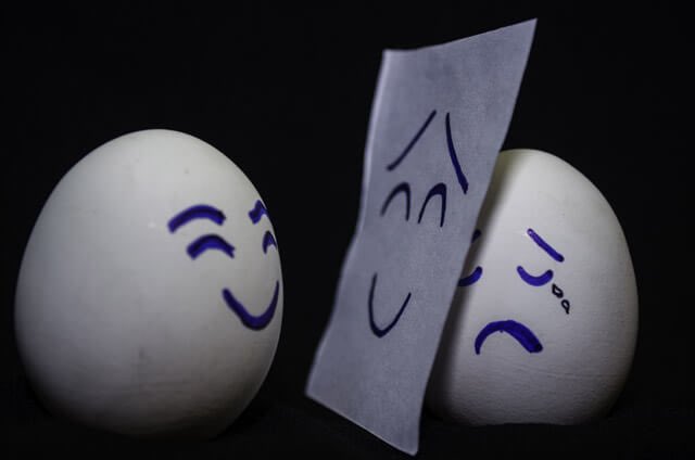 EnsedeCiencia's tweet photo. 🔴 La depresión funcional existe. Trabajas, bromeas, cuidas a los que te rodean, te arreglas. 
Pero mentalmente te estás ahogando en tus propios pensamientos sin que nadie lo sepa. https://t.co/RWjM0TXgXm