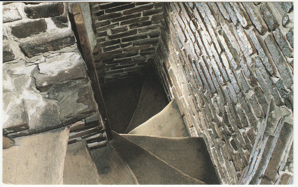 birdhousebooks's tweet photo. Vintage Postcard Secret Staircase The House of the Seven Gables Salem MA https://t.co/GVBqGjSaZU  #vintage #postcards #vintagepostcards #ephemera #eBay #eBayvintage #birdhousebooks #birdhousebooksvintage #salem #salemMA #vintagesalem https://t.co/Qz7ByKaOYq