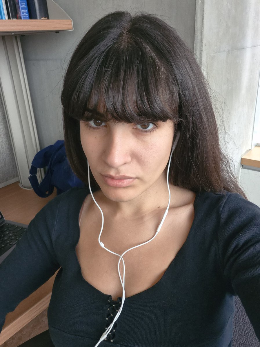 _wildcherry's tweet photo. campus study room #gradstudent https://t.co/xMwT08UJ09