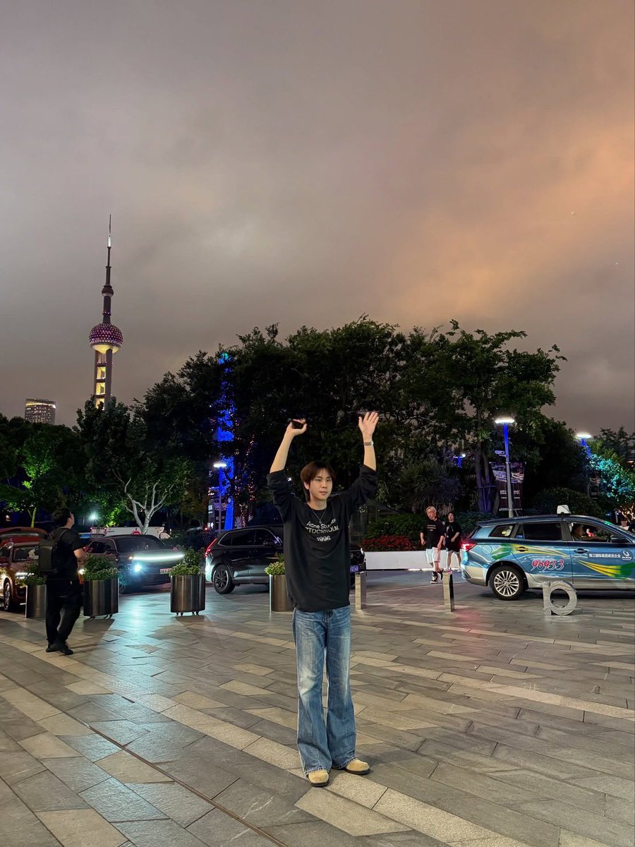 daisy_aouder's tweet photo. ฝันดีเปรมเปรมมมมม @Prem_space https://t.co/QPaEpwGeJy