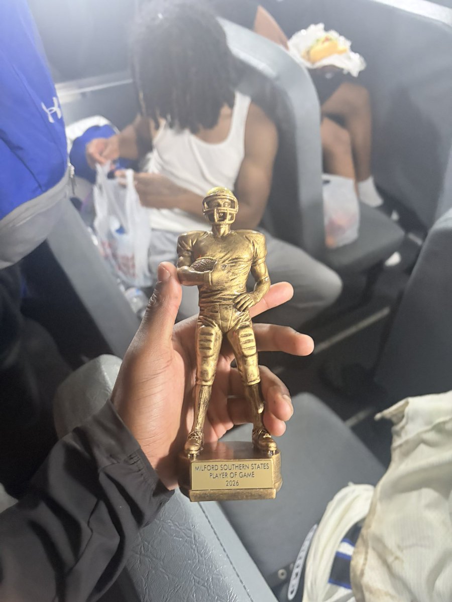 SuhaylBenson's tweet photo. I thank Allah for allowing me to be back from injury and doing what I do best! More work to do ! #AGTA @HHSTHFC @CoachAhmadTUFF @apollo_wright @xdye21 https://t.co/gE8BWn2SEK