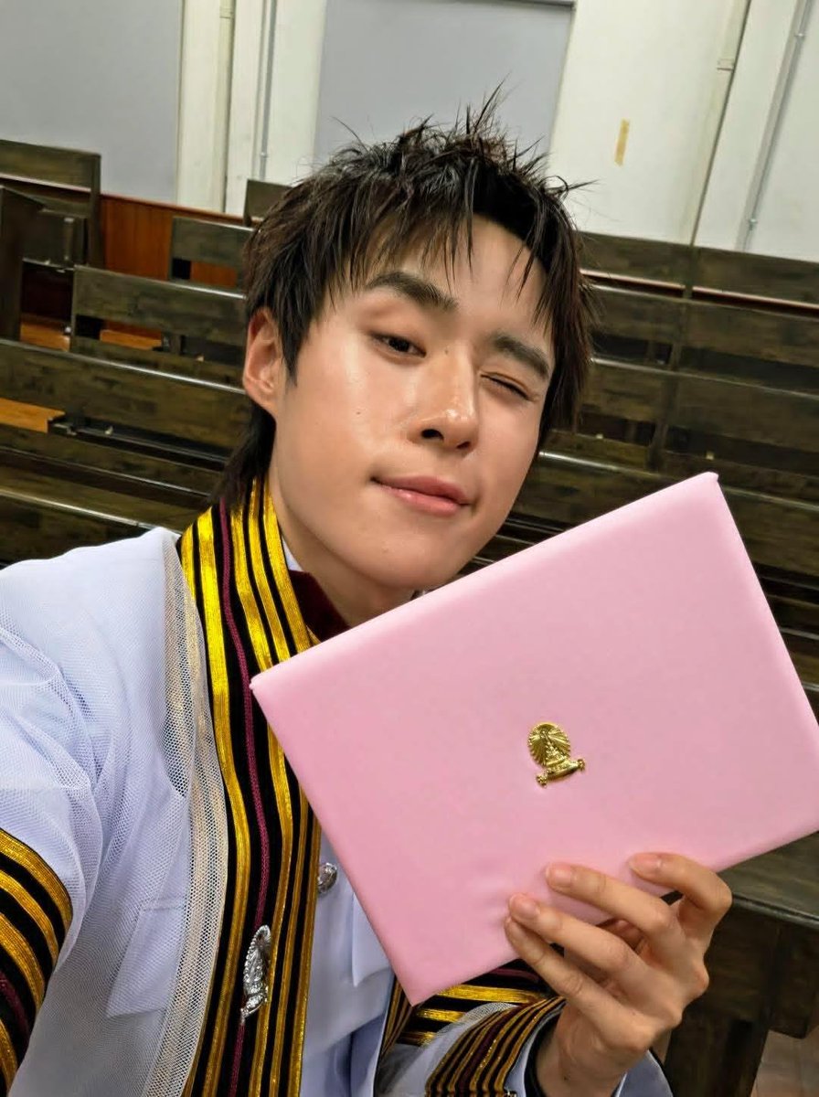 LYKN_Poland's tweet photo. 102026 || Instagram Broadcast Update (2/3)

💾 Nnutdan

CELEBRATING NUTDAN
#GraduateNutdan
#nnutdan https://t.co/QpMvfkdrnw