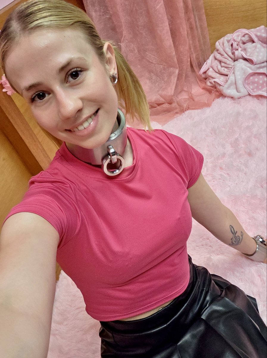 LillyVanilli_'s tweet photo. Love heavy steel 🩶🩷🖤 #swedishcollar #cutegirl #heavysteel #netherlands https://t.co/5ioeJBk4S3