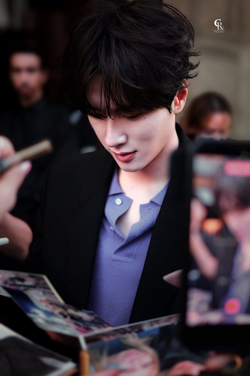 ZhanCheng_9704's tweet photo. 🦊 29092026 Icicle Paris Fashion Week

📸 ERhickey-0113X0905 / 3

#展轩 #Zhanxuan 
#PFW #IcicleSS27 https://t.co/jMuoeUTxi8