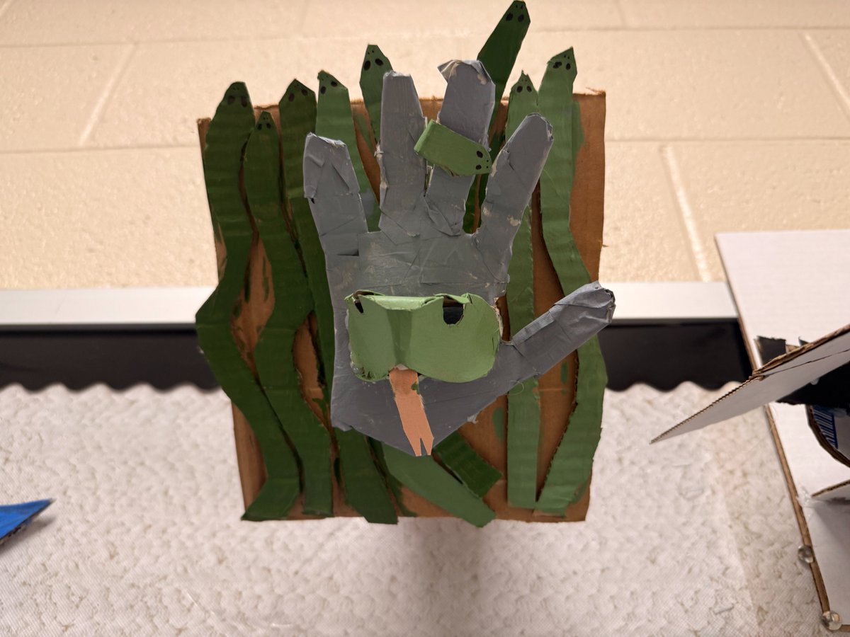 FulmerFalcons's tweet photo. Our 7th & 8th grade Art students, including 8th Grade Honors Art, turned ordinary cardboard into extraordinary 3D sculptures! 🎨 📦 Students explored construction techniques, shape, form, color, and texture to create artwork.
#FulmerFalcons #Creating #3DArt #DestinationSchool https://t.co/hOTKUiP1pK
