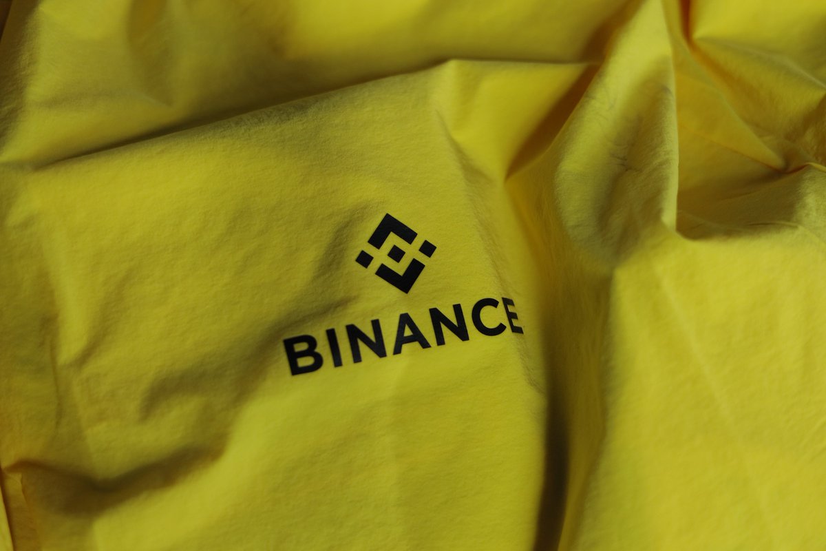 ArxSato's tweet photo. @binance handbag from Binance Clubhouse in Bali🤩 https://t.co/0SychJlbbH