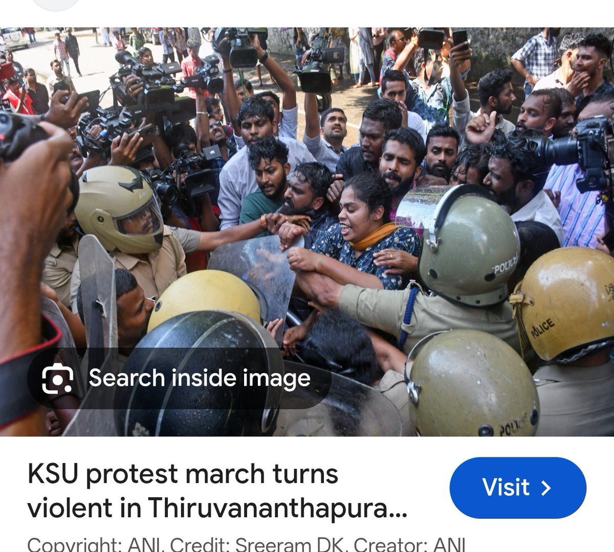 seenu80854822's tweet photo. @nujabos @MohitKumarr80 @evoslanp This is how average modern mallu crowd looks like.... They look like any other south indians.... Don't judge a state based on it's actors... https://t.co/M2Rwx2pGEl