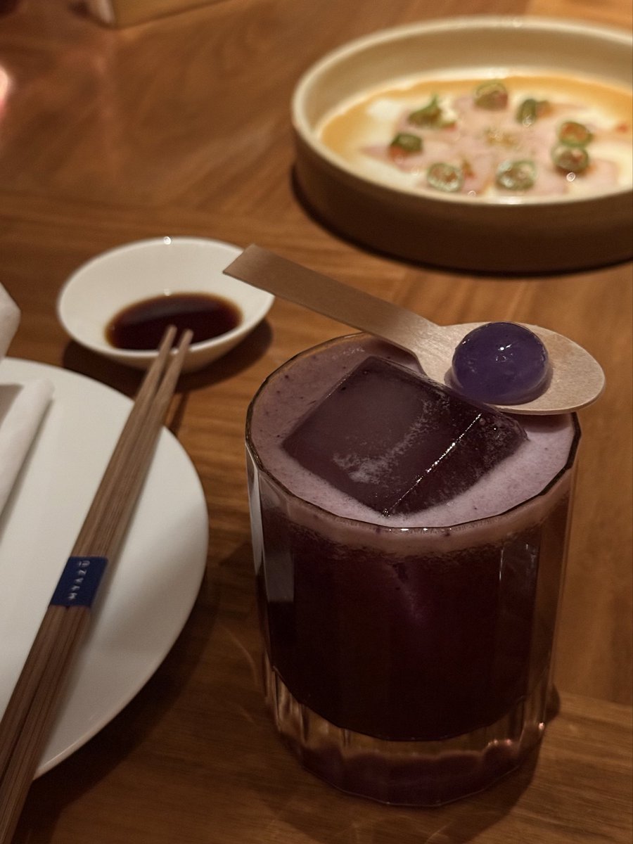 _fiendangelical's tweet photo. This might be the best drink i had last three days. Cant stop thinking bout it https://t.co/Hbrkhjdqza