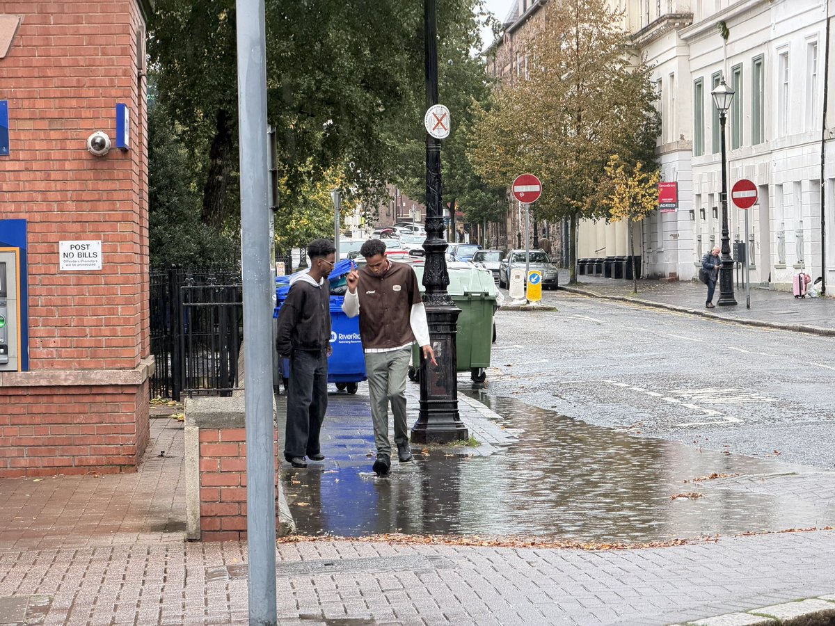 alaninbelfast's tweet photo. Can you work your magic again @MatthewOToole2 … Botanic Avenue is pretending to be Hillsborough lake https://t.co/6DyotTKE5f