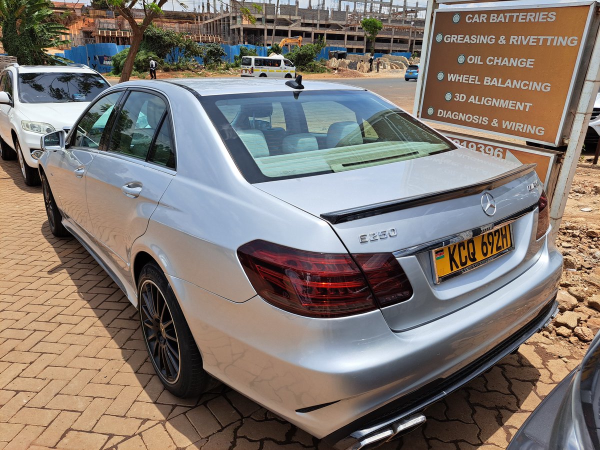 MackenzieAlesk's tweet photo. Mercedes-Benz E250*
✅ KCQ, Yr 2010
✅ 1800cc
✅ Turbocharged
✅ Eectric seats
✅ Sport rims
✅ Leather seats 

*Asking Price - 1,780,000* Negotiable upon viewing  
Trade-in accepted  
Contact Alex 0704-342252 https://t.co/CcIgblwAzP