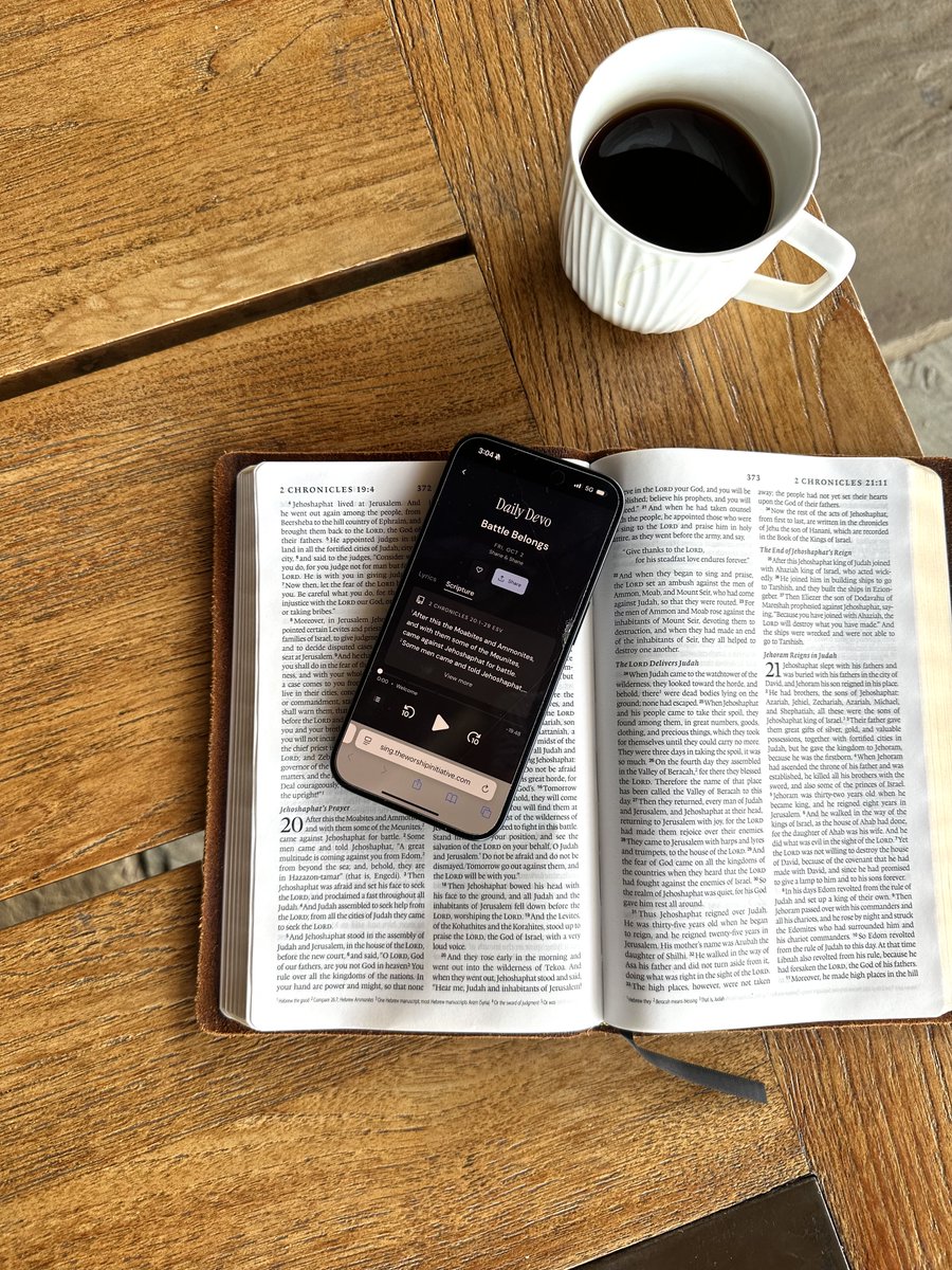 TimTebow's tweet photo. Whatever you're up against today, you're not fighting it alone.
Check out Sing Daily Devo: https://t.co/gqdg4wI0xE https://t.co/CKPfJDKvQg