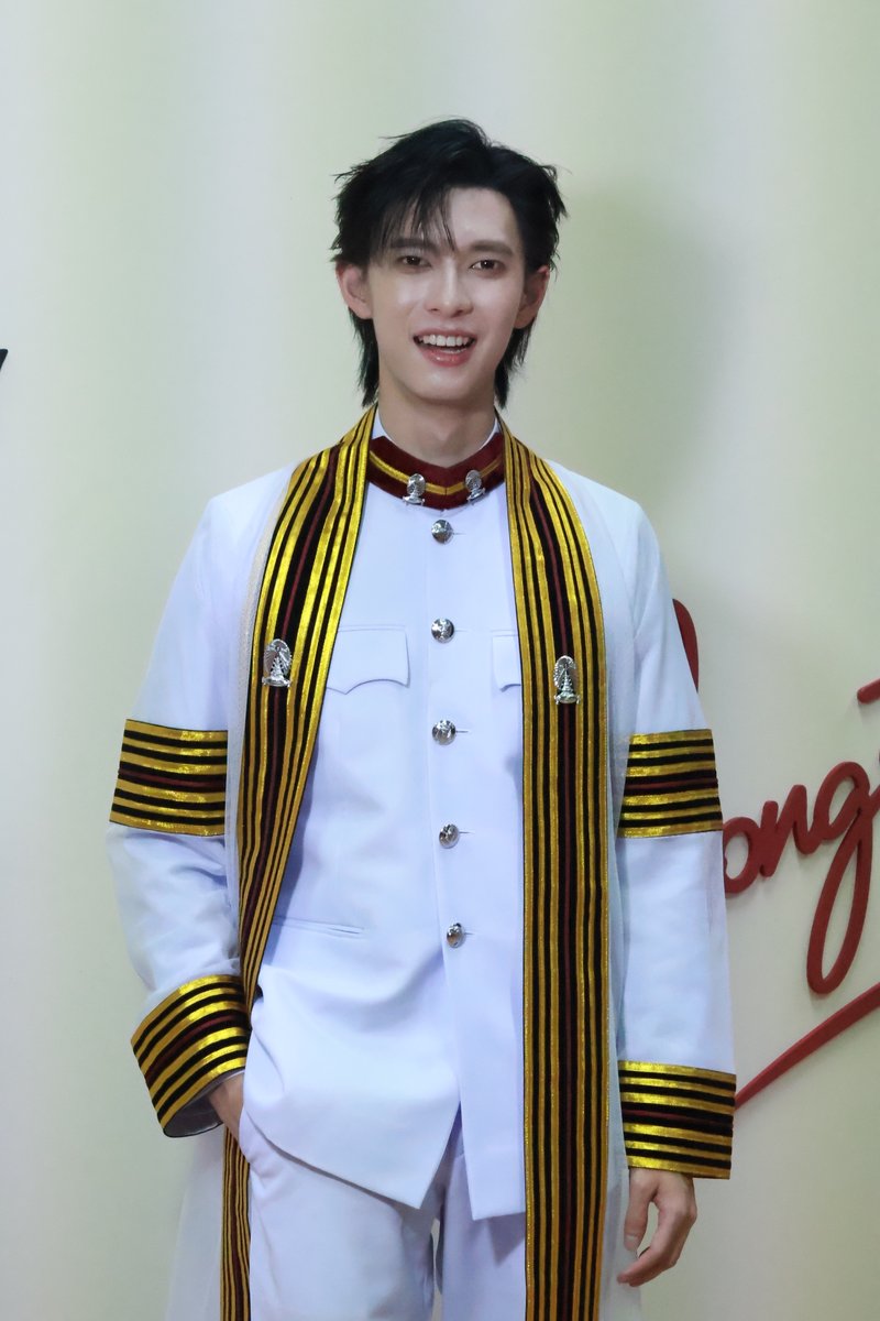 prjipata's tweet photo. ยินดีกับบัณฑิตใหม่ “พูห์ กฤติน” วิศวกรรมศาสตร์บัณฑิต สาขาวิชาวิศวกรรมหุ่นยนต์และปัญญาประดิษฐ์ (Robotics &amp; AI) หลักสูตรนานาชาติ จุฬาลงกรณ์มหาวิทยาลัย ด้วยนะค้าบบบ

POOH GRADUATION CELEBRATION

#PoohGraduationDay 
#PoohPavel #พูห์พาเวล 
#ppoohkt #pavelphoom https://t.co/KFzwys25tU