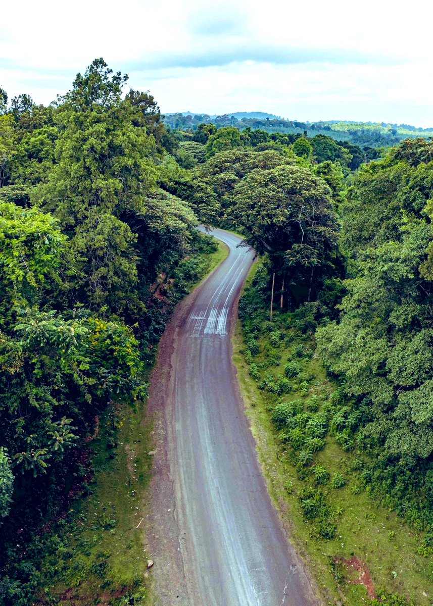 Kapyoseiin's tweet photo. Kabartonjo in Baringo could be ideal for some Ninja movie. https://t.co/TmeH2sTazm