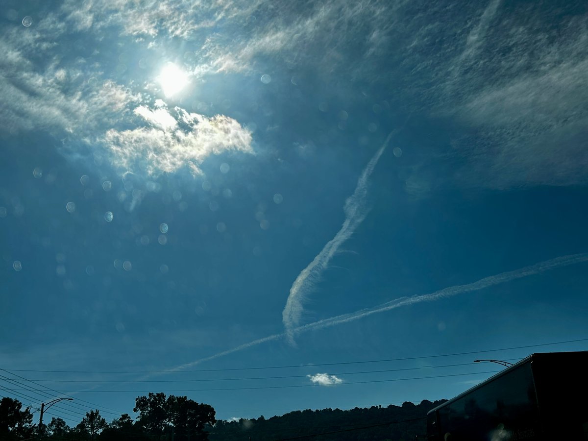 KellerWomack's tweet photo. Good morning from Birmingham, Alabama where we are being treated to the full panoply of the NOAA toolkit:
✅ Microwaved clouds
✅ Fake clouds
✅ Chemtrail clouds
Thanks NOAA! So glad you are in charge of our ocean and atmosphere!! https://t.co/pqWkC0O5oH