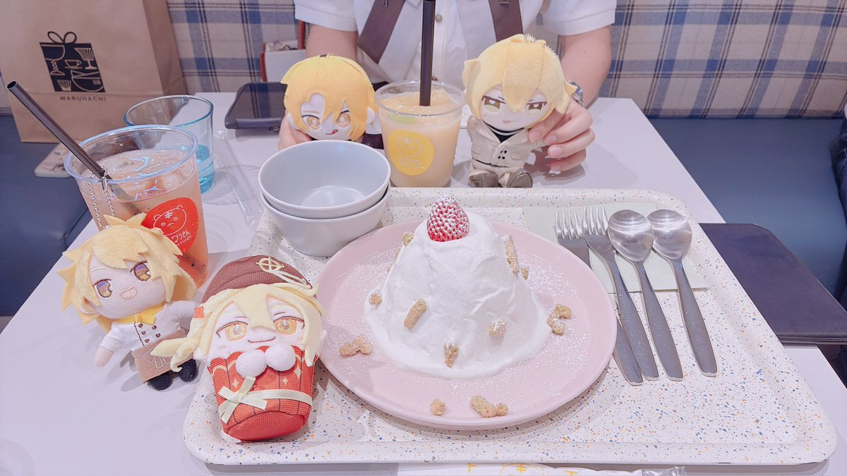 Wotasennani's tweet photo. センラさん35歳のお誕生日おめでとうございます🎂💛
いつも配信やライブ、その他ポストやお写真等で元気をいただいてて感謝しかないです😭
これからも健やかに過ごせるように願っています！！素敵な一年になりますように🍀

#センラさん生誕祭2026
#センラさんお誕生日おめでとうございます https://t.co/5XS0sjNz0j