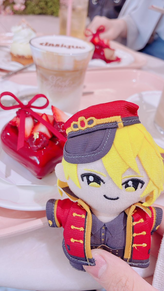 Wotasennani's tweet photo. センラさん35歳のお誕生日おめでとうございます🎂💛
いつも配信やライブ、その他ポストやお写真等で元気をいただいてて感謝しかないです😭
これからも健やかに過ごせるように願っています！！素敵な一年になりますように🍀

#センラさん生誕祭2026
#センラさんお誕生日おめでとうございます https://t.co/5XS0sjNz0j