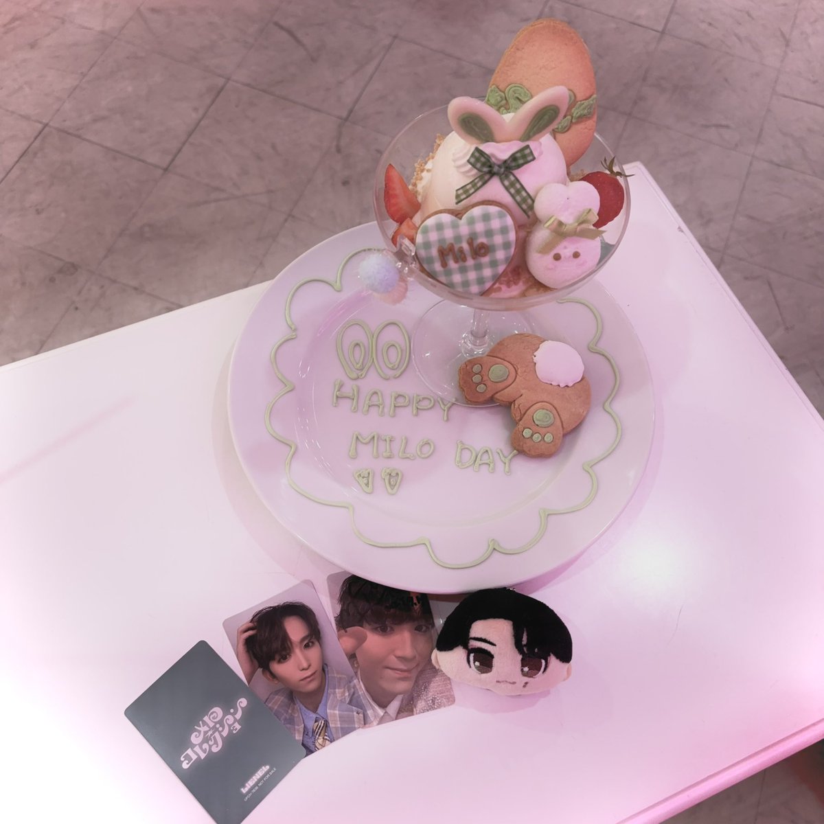 milo_oovv's tweet photo. ⠀ㅤ              𓈊
⠀          : ¨ ·.· ¨ :　　　　　 ﾟ　　⊹
⠀            `· .⠀ϧ᱖⠀  𝘏𝘢𝘱𝘱𝘺 𝘉𝘪𝘳𝘵𝘩𝘥𝘢𝘺 … 🎂💚

#HAPPY_MILO_DAY https://t.co/aljmvW9Vpj