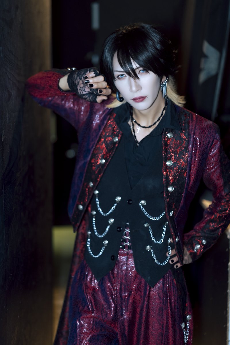 kimino_lize's tweet photo. 10月と俺が来た⚡️ https://t.co/a7LQbCWy8e
